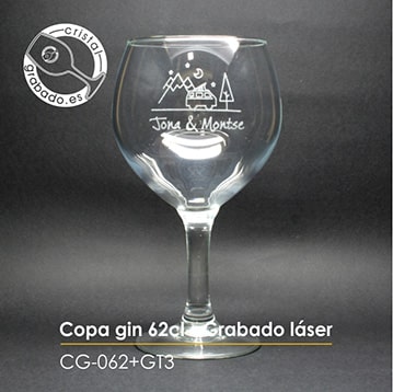 Copa gin tonic grabada con dibujo original boda